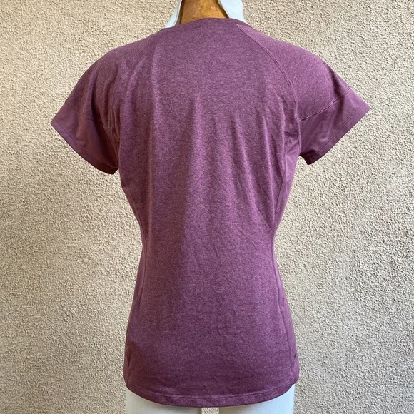 North Face Flash Dry T Shirt V Neck - Picture 6 of 10